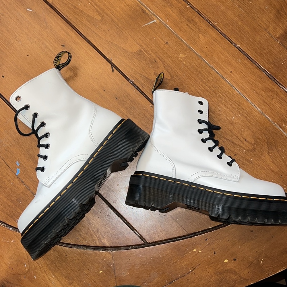 💀Doc Marten leather boots 💀
 💀Platform Jadon boots💀